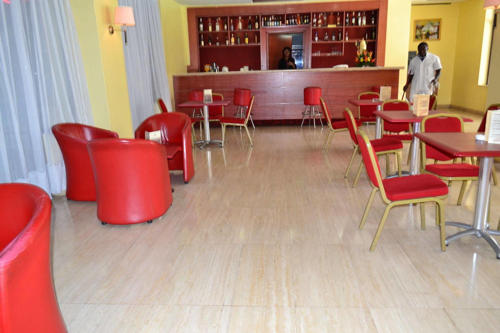 Djeuga Palace Yaoundé Εξωτερικό φωτογραφία